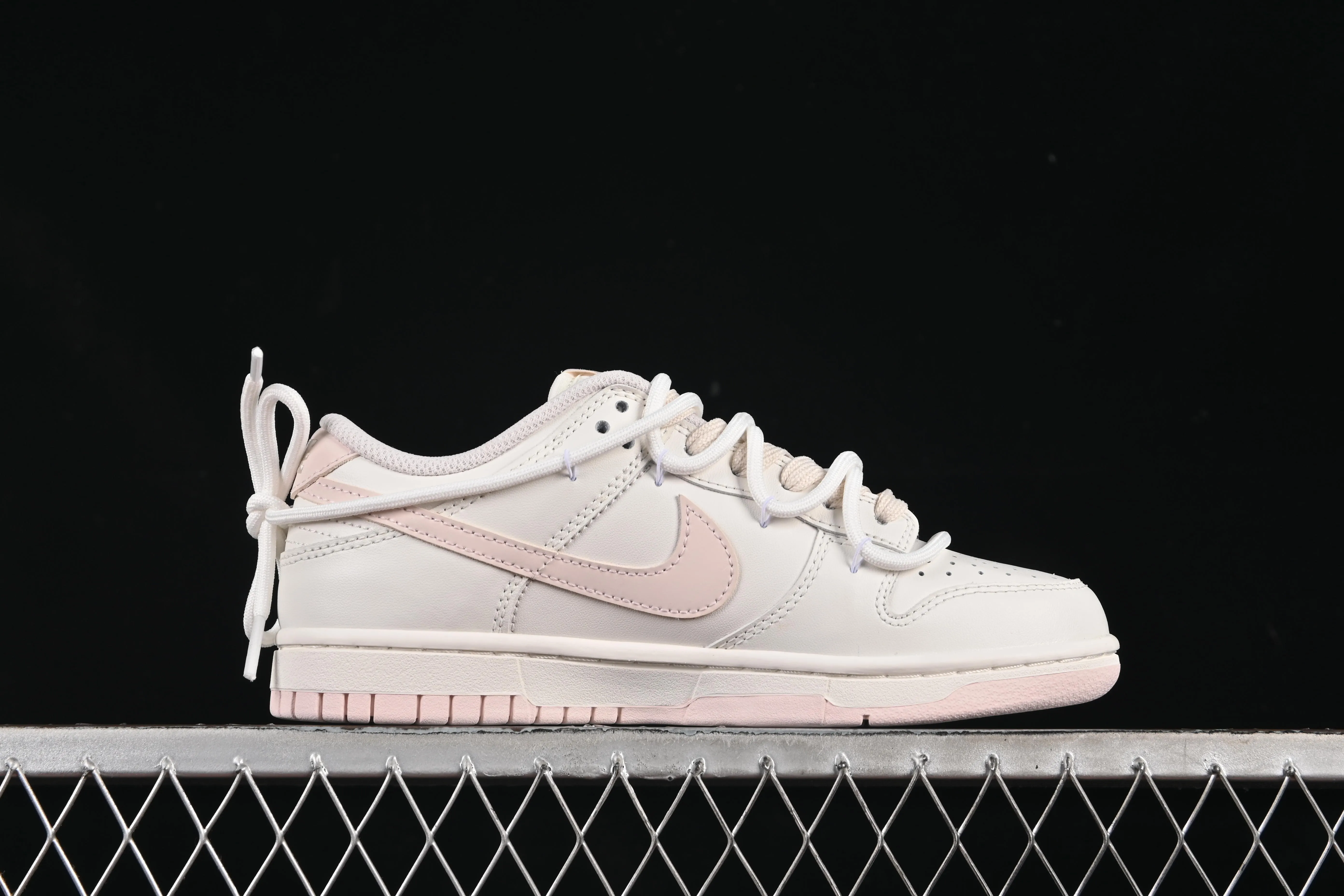 All categories Nk SB Dunk Series Nk SB Dunk Low High-end customized low-top sneakers Nike SB Dunk Low "Just Do it" Anniversary high-end customized low-top casual sneakers WP0510-069